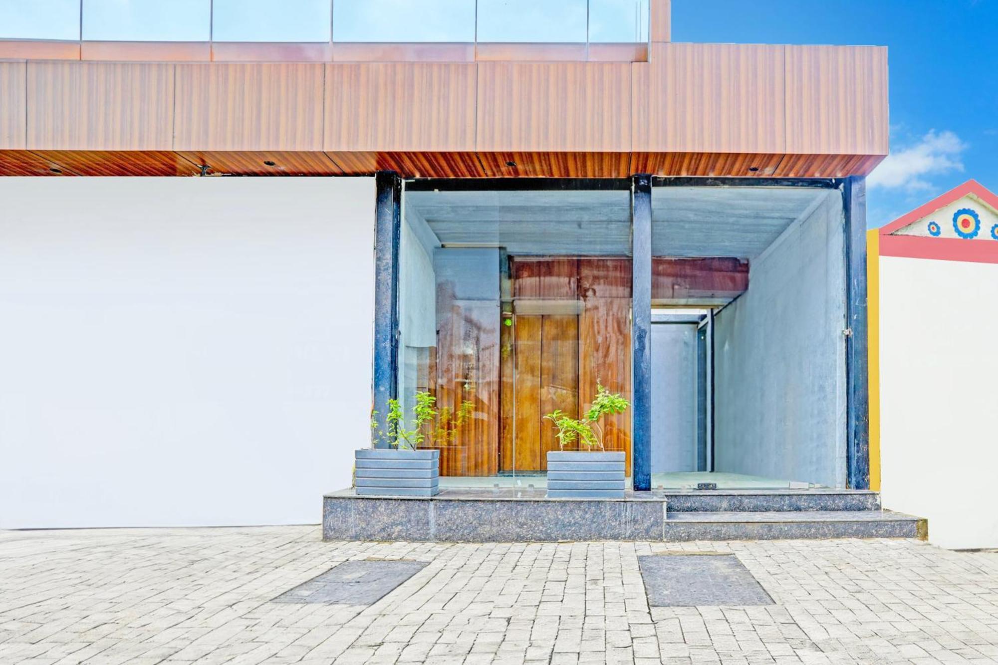 Super Hotel O Raipur エクステリア 写真